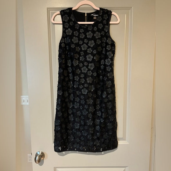 Karl Lagerfeld Shift Dress - Picture 4 of 6